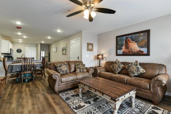 Mystic Cove Condo - Pool - New everything - Perfect location!!