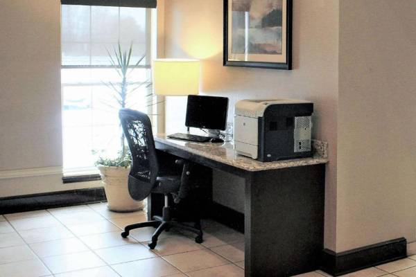 Workspace - Comfort Inn & Suites - Chesterfield