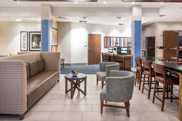 Holiday Inn Express & Suites St. Louis - Chesterfield an IHG Hotel