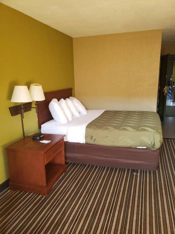 Quality Inn & Suites Columbia I-70