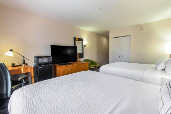 Workspace - Fairfield Inn & Suites Columbia