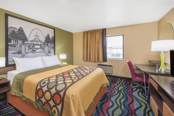 Super 8 by Wyndham Farmington