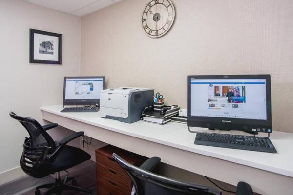 Workspace - Hampton Inn Joplin