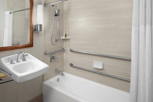 Hilton Kansas City Airport