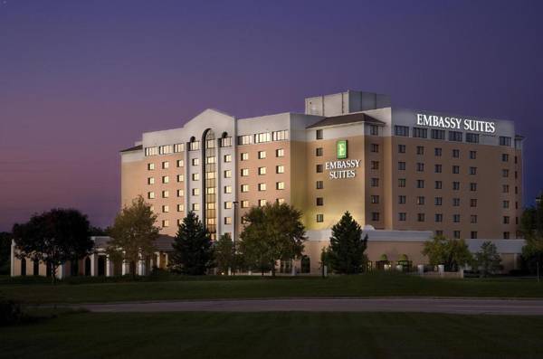 Embassy Suites Kansas City International Airport