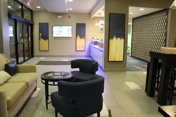 Best Western Plus Kansas City Airport - KCI East