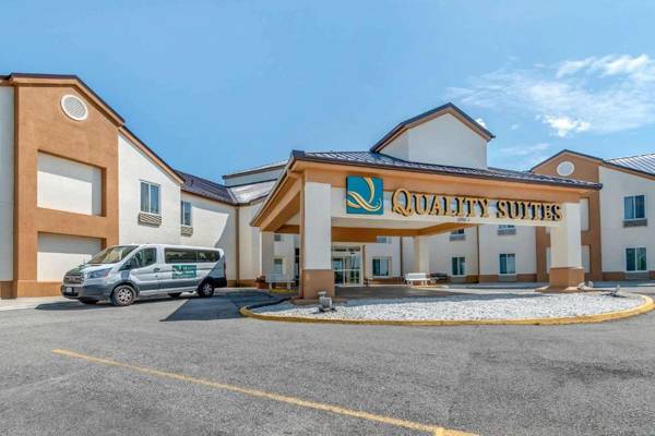 Quality Suites Kansas City International Airport