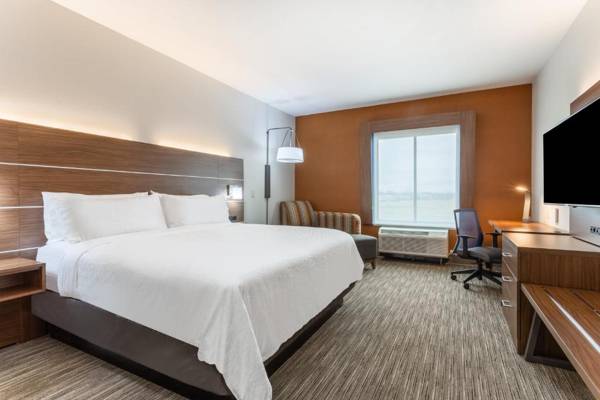 Workspace - Holiday Inn Express & Suites Kearney an IHG Hotel