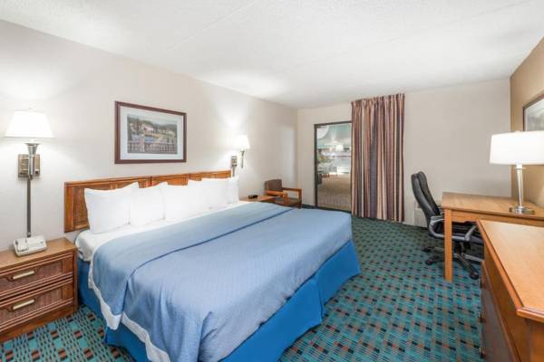 Workspace - Days Inn by Wyndham Kirksville