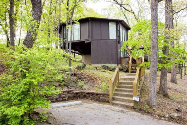 Unit 4 - Treetop 2 Bedroom Villa