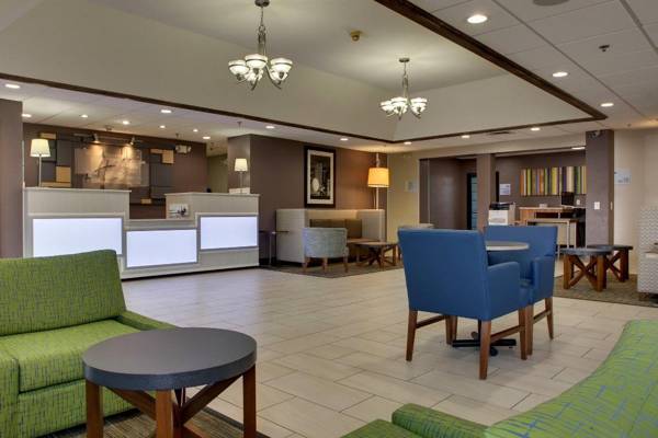 Holiday Inn Express Hotel & Suites Lebanon