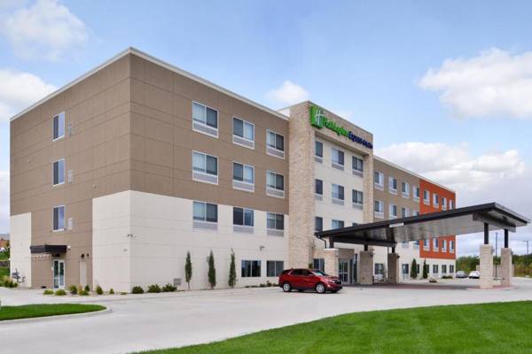 Holiday Inn Express & Suites - Kansas City - Lee's Summit an IHG Hotel