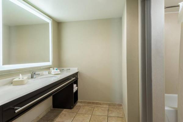 Homewood Suites by Hilton St. Louis Riverport- Airport West