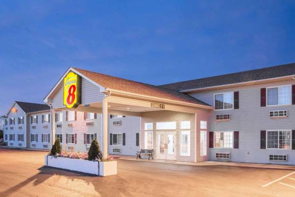 Super 8 by Wyndham Neosho