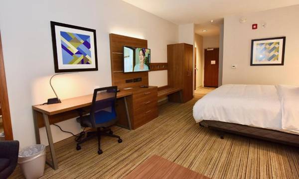 Workspace - Holiday Inn Express & Suites - Perryville I-55 an IHG Hotel