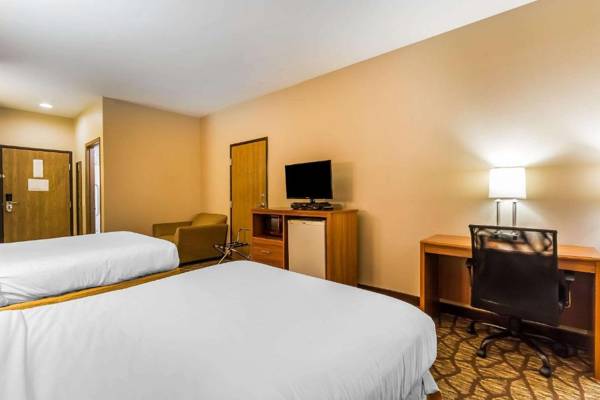 Workspace - Quality Inn & Suites Chesterfield Village
