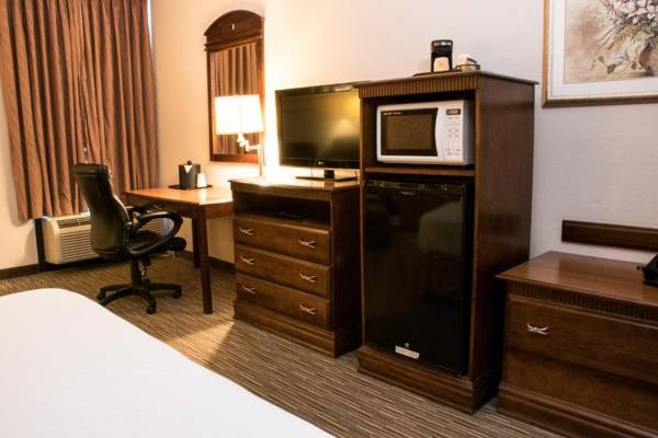 Workspace - Greenstay Hotel & Suites Central