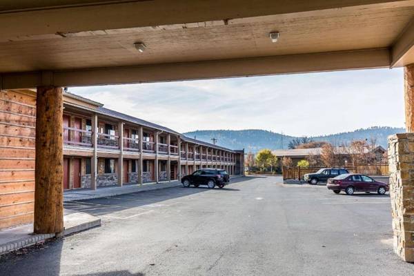 Econo Lodge Inn & Suites Kalispell