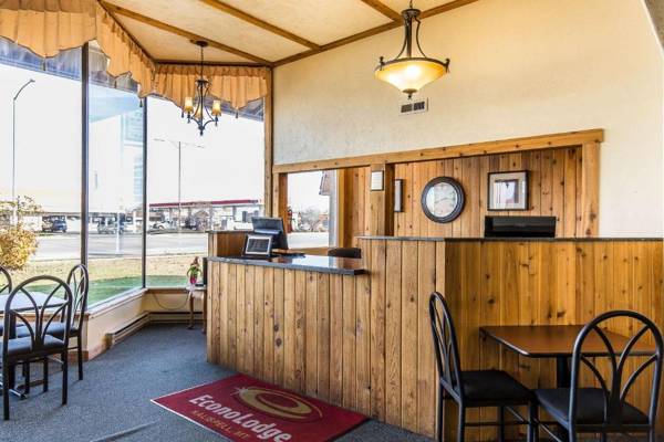 Econo Lodge Inn & Suites Kalispell