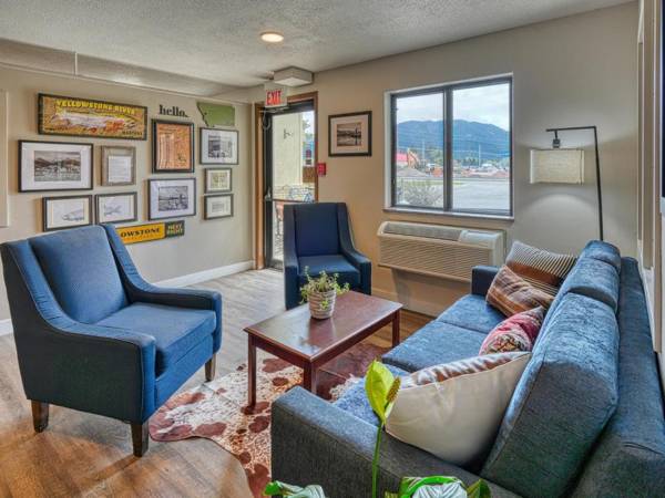 Yellowstone River Inn & Suites