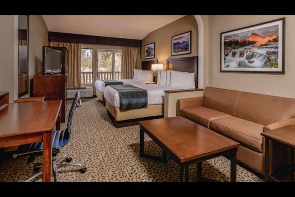 Workspace - The Pine Lodge on Whitefish River Ascend Hotel Collection