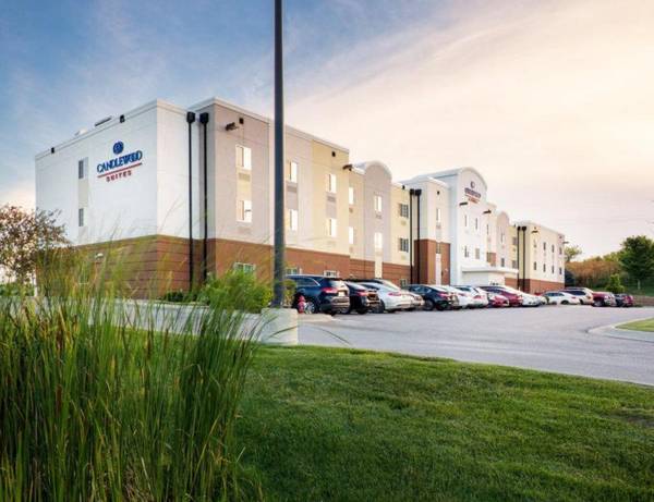 Candlewood Suites Bellevue