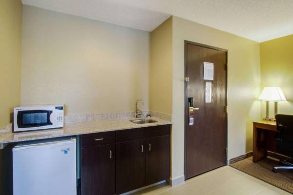 Comfort Inn & Suites Bellevue - Omaha Offutt AFB