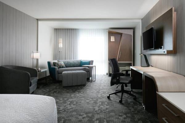 Courtyard by Marriott Omaha Bellevue at Beardmore Event Center