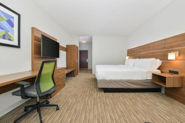 Workspace - Holiday Inn Express & Suites - Chadron an IHG Hotel