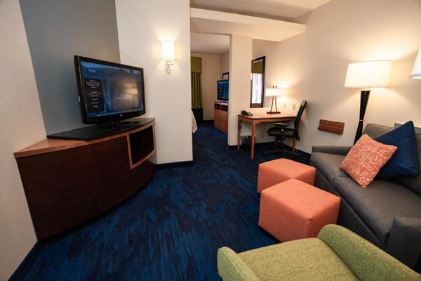 Workspace - Fairfield Inn & Suites by Marriott Kearney