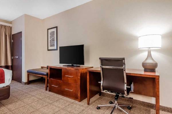 Workspace - Comfort Suites