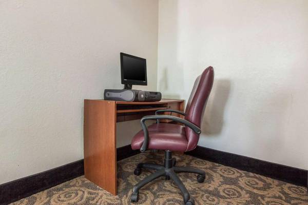 Workspace - Econo Lodge Lexington