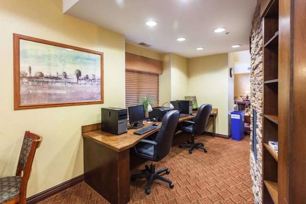 Workspace - Comfort Suites Lincoln East