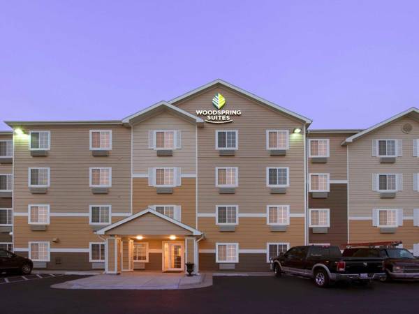 WoodSpring Suites Lincoln