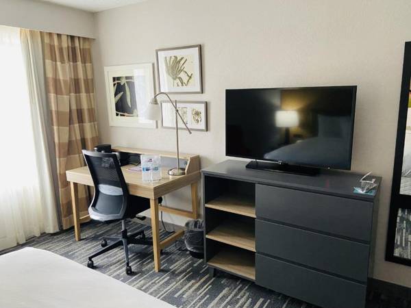 Workspace - Country Inn & Suites by Radisson Lincoln Airport NE