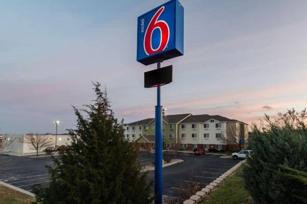 Motel 6-Lincoln NE