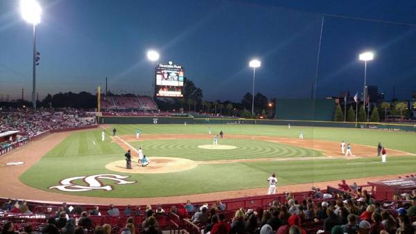 Holiday Inn Express & Suites Lincoln I - 80 an IHG Hotel