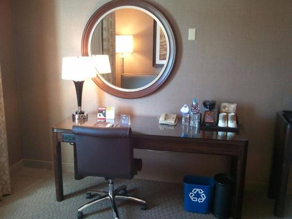 Workspace - Wyndham Omaha Hotel - West Dodge