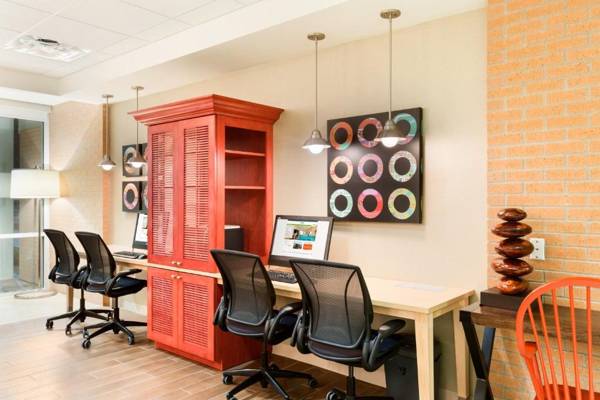 Workspace - Home2 Suites By Hilton Omaha West