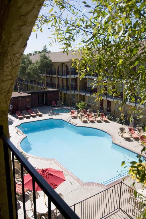 Mardi Gras Hotel & Casino