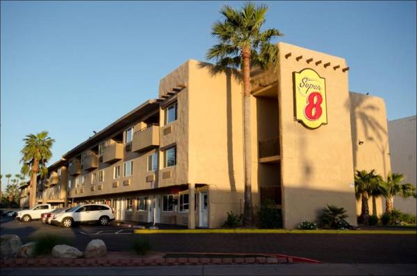 Super 8 by Wyndham Las Vegas North Strip/Fremont St. Area