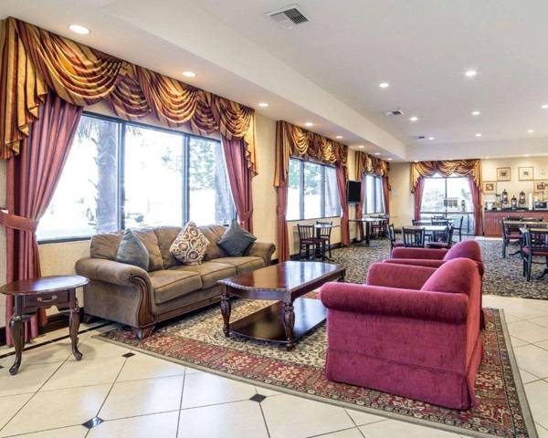 Comfort Inn & Suites Las Vegas - Nellis