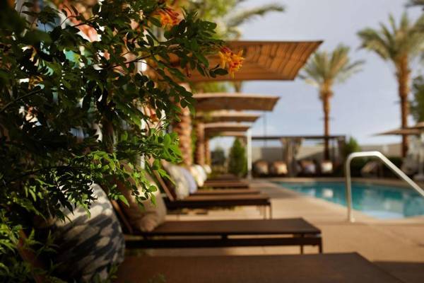 Hyatt Place Las Vegas at Silverton Village