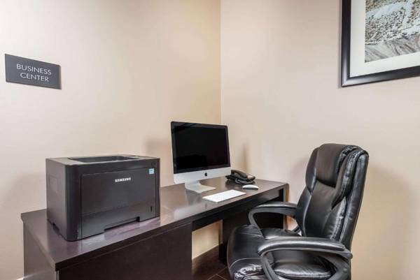 Workspace - Comfort Inn Tonopah