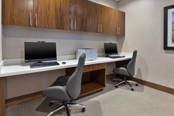 Workspace - Hampton Inn & Suites Wells Nv