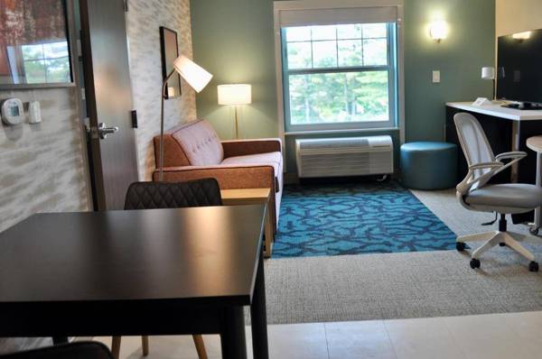 Workspace - Home2 Suites By Hilton North Conway NH