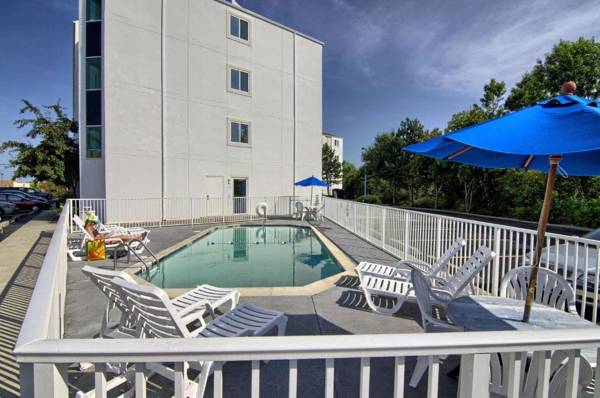 Motel 6-Portsmouth NH