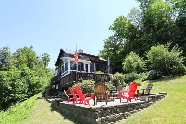 Private Pet Friendly 4 Bedroom Deluxe Vacation Home Close to Waterville Valley Resort!