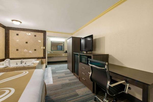 Workspace - Quality Inn & Suites Atlantic City Marina District