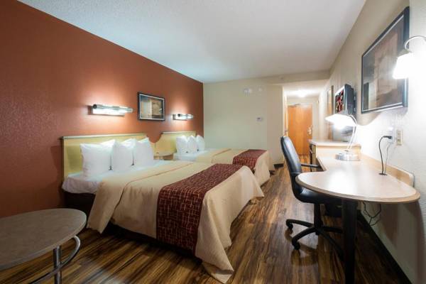 Workspace - Red Roof Inn & Suites Philadelphia - Bellmawr